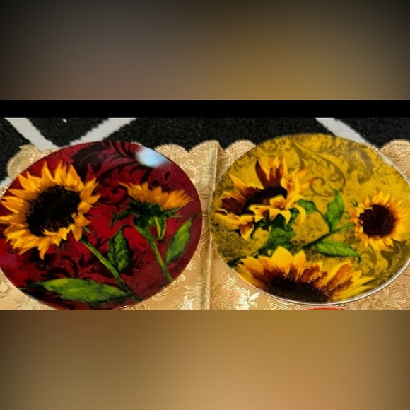 Cracker Barrel Sunflower set of 2 Decor Plates - Picture 1 of 4